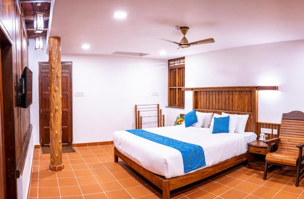 Kalpavanam Heritage Resort Теккади Экстерьер фото