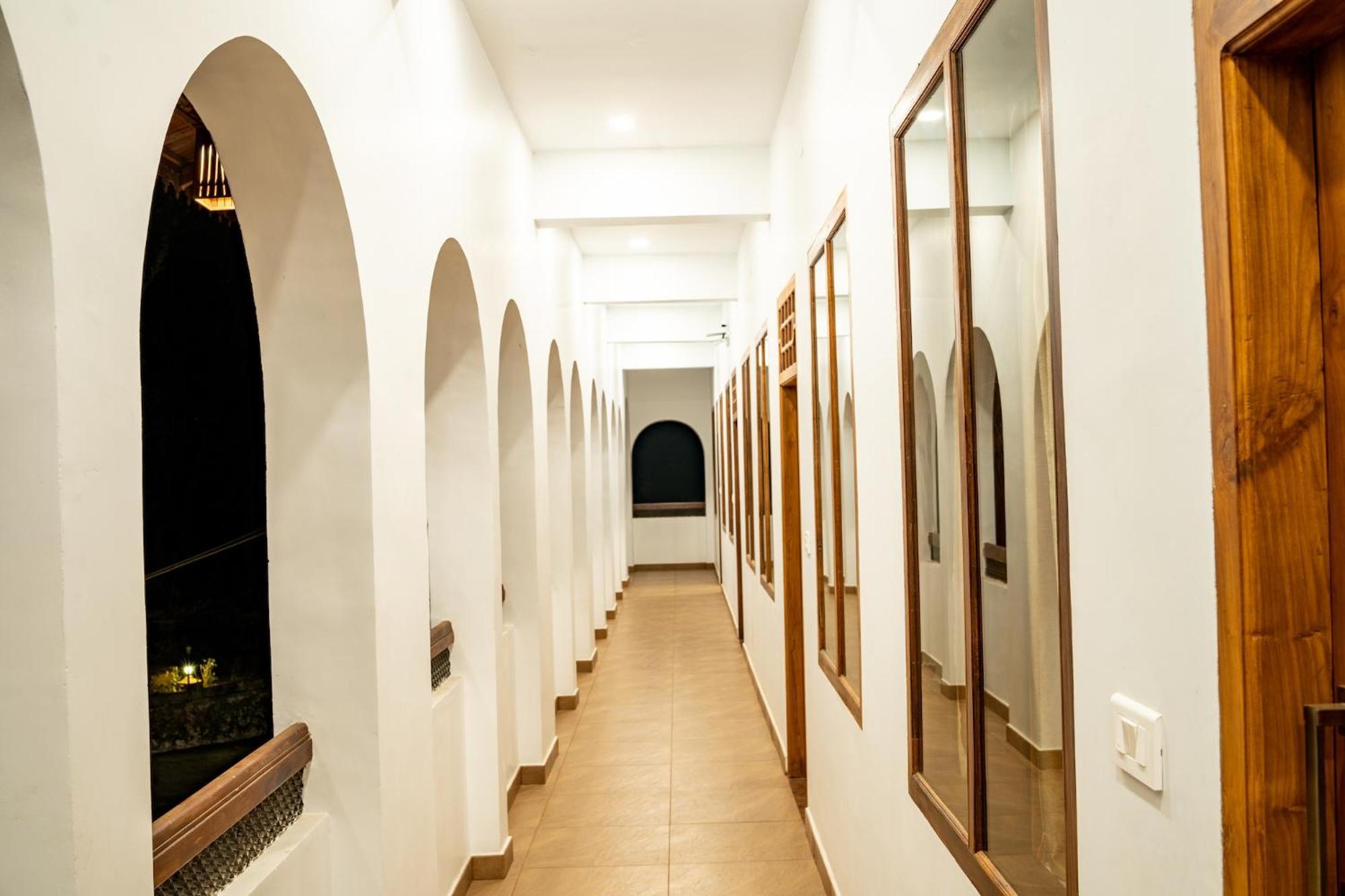 Kalpavanam Heritage Resort Теккади Номер фото
